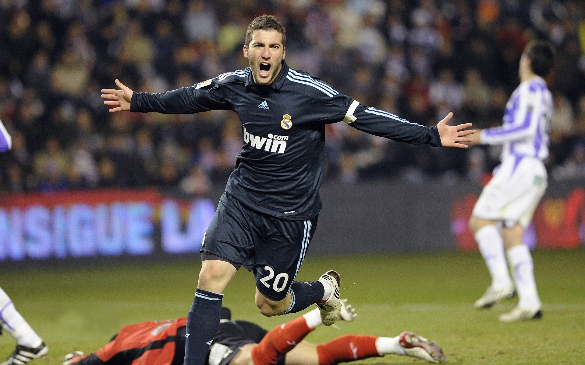 战术奇兵：球队“神来之笔”的背后秘密，战术兵旗舰店